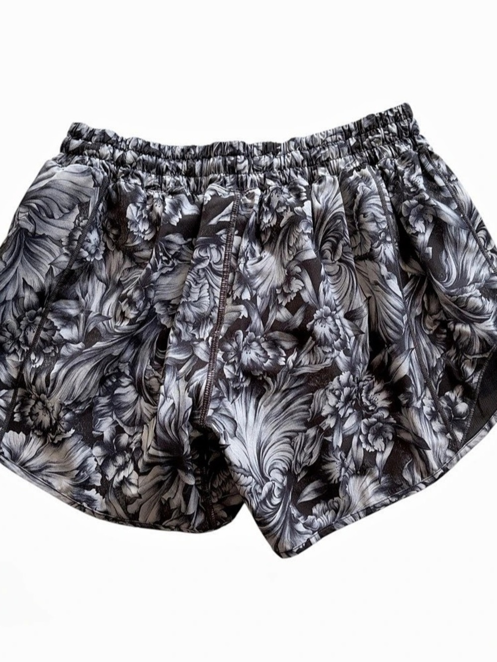 Lululemon Hotty Hot High-Rise Lined Short 2.5" Floral Athletic Shorts